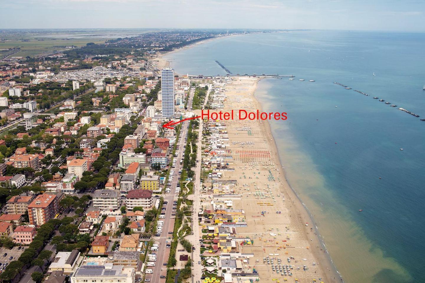 Hotel Dolores เชเซนาติโก ภายนอก รูปภาพ
